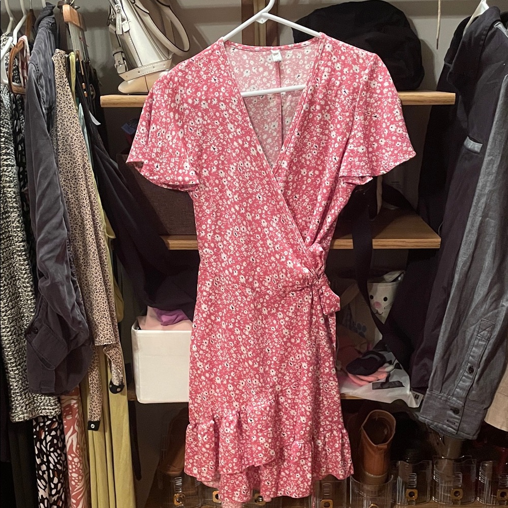 Chic Pink Floral Wrap Dress